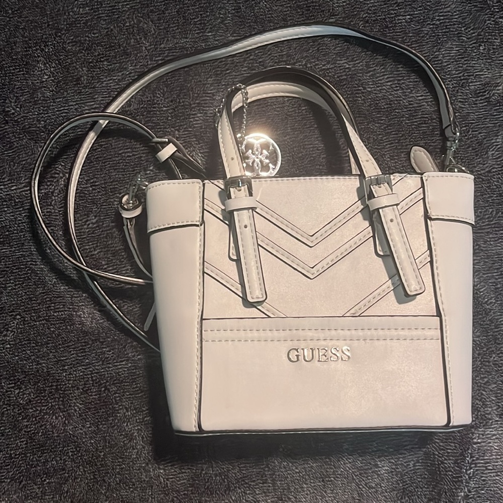 White Guess Handbag - Picture 2 of 4